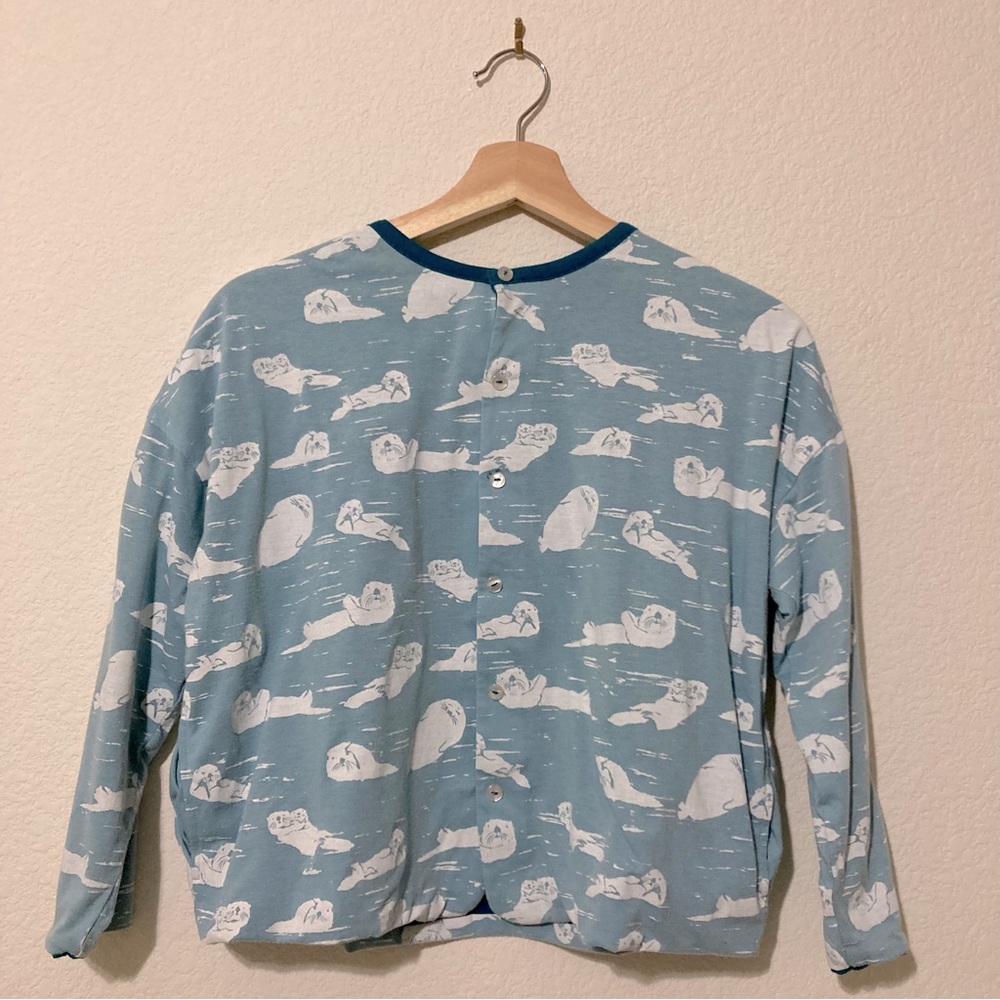 Reversible Otter & Seal Pattern 3/4-Sleeve Cardigan (XS Size - Blue & Teal)